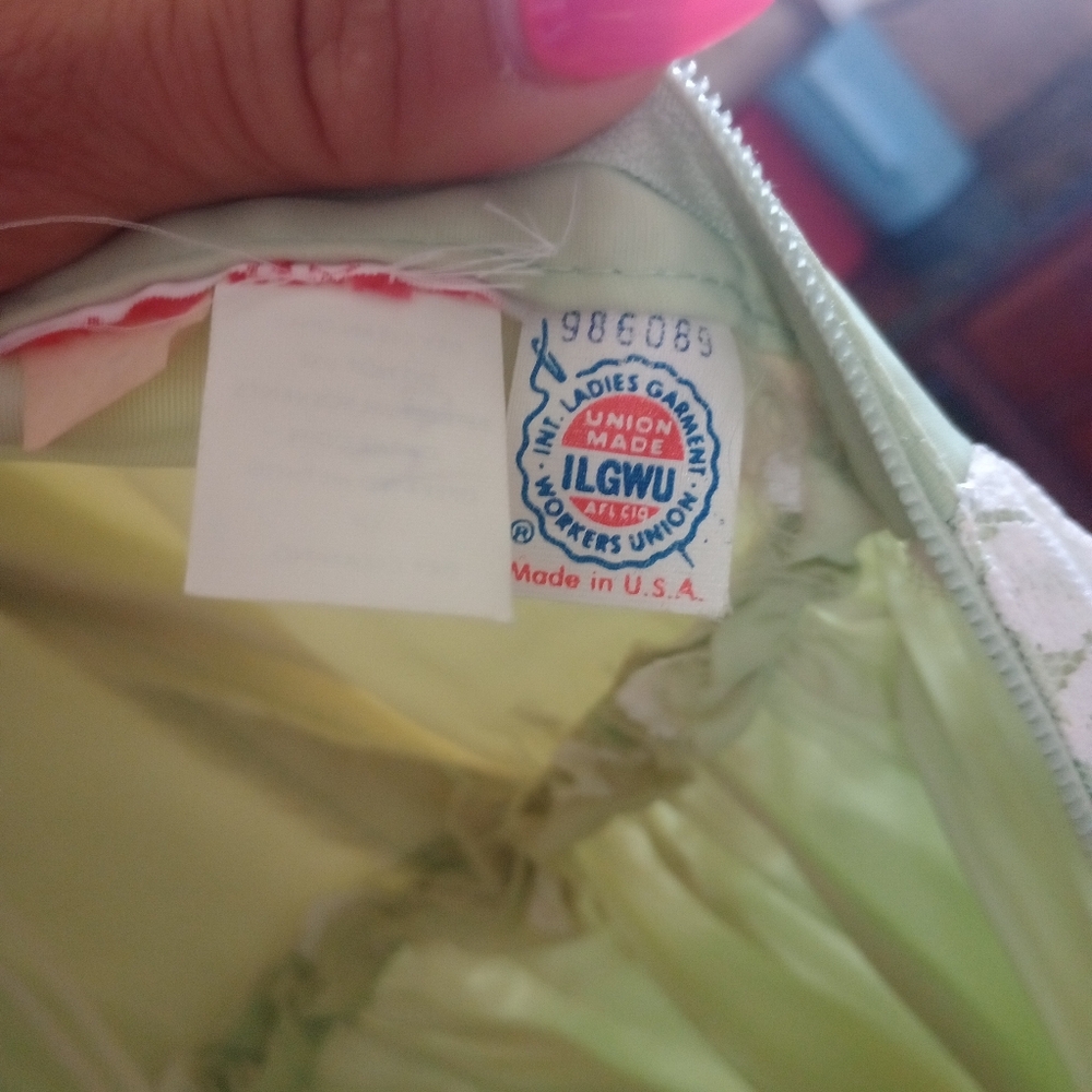 Elegant Green and White Vintage Dress Circa 1979-1980 - Picture 3 of 7